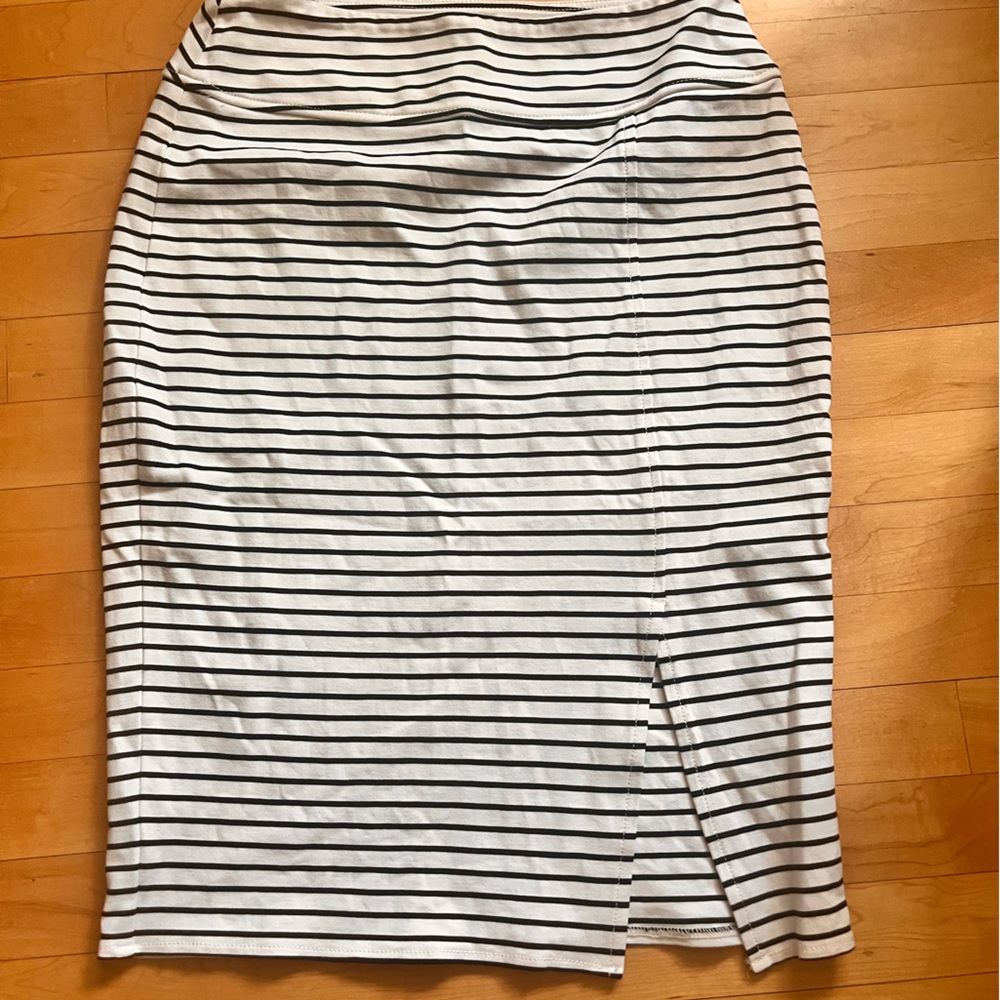 Worthington Black and White Striped Skirt